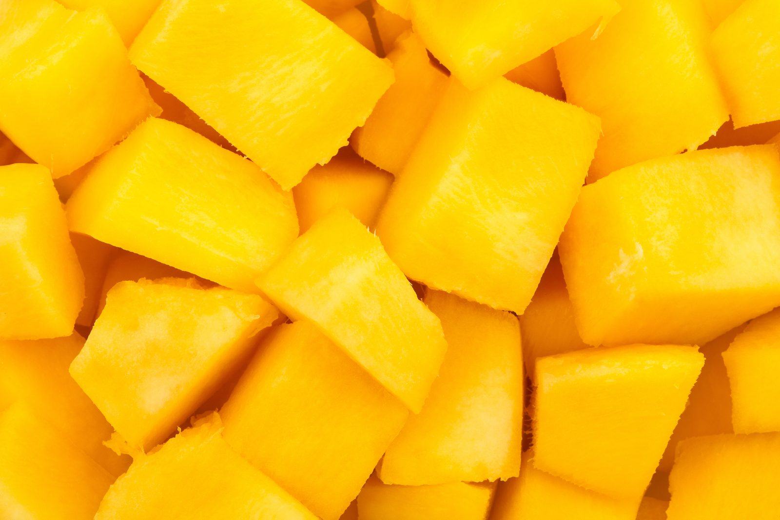 Frozen Egyptian fruit ready for export
